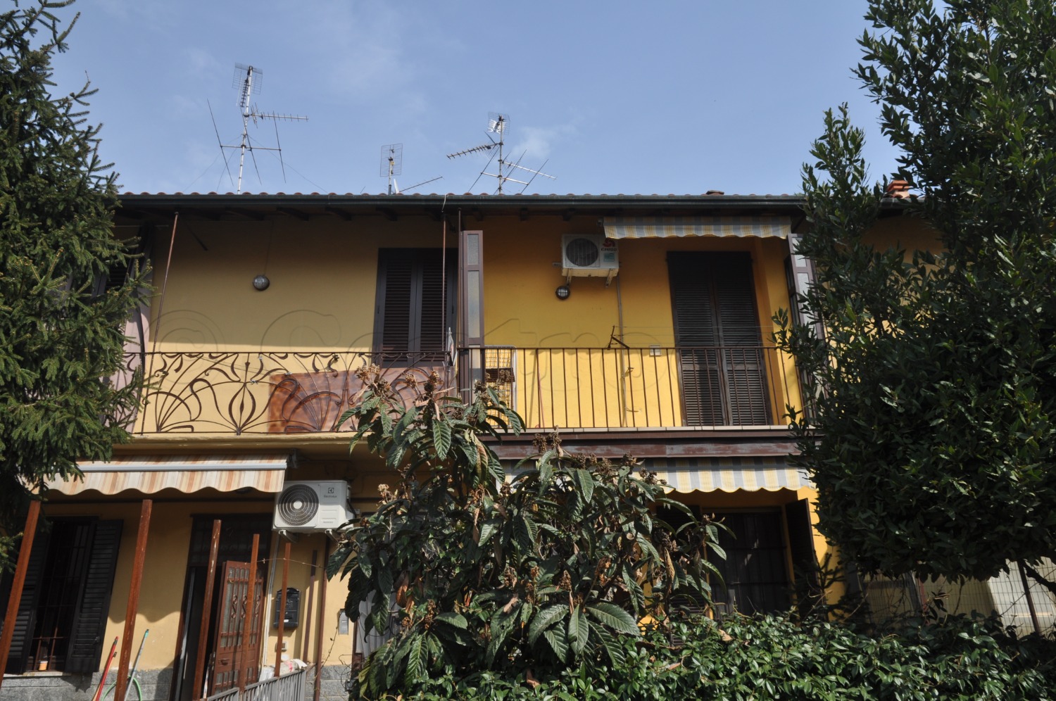 MAGENTA CENTRO: BILOCALE IN CORTE ARREDATO € 550