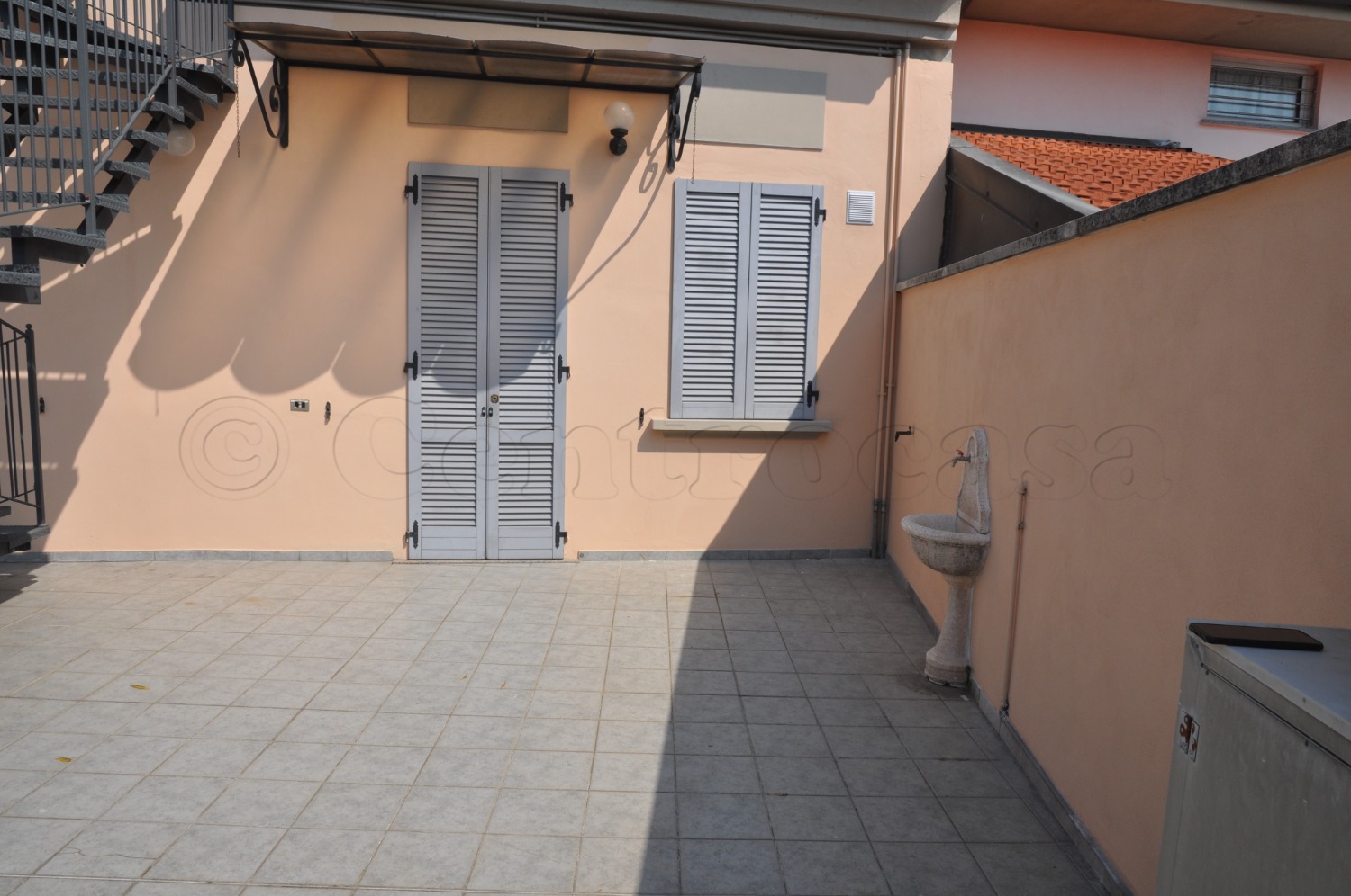 CORBETTA: IN CORTE 2 LOCALI € 580