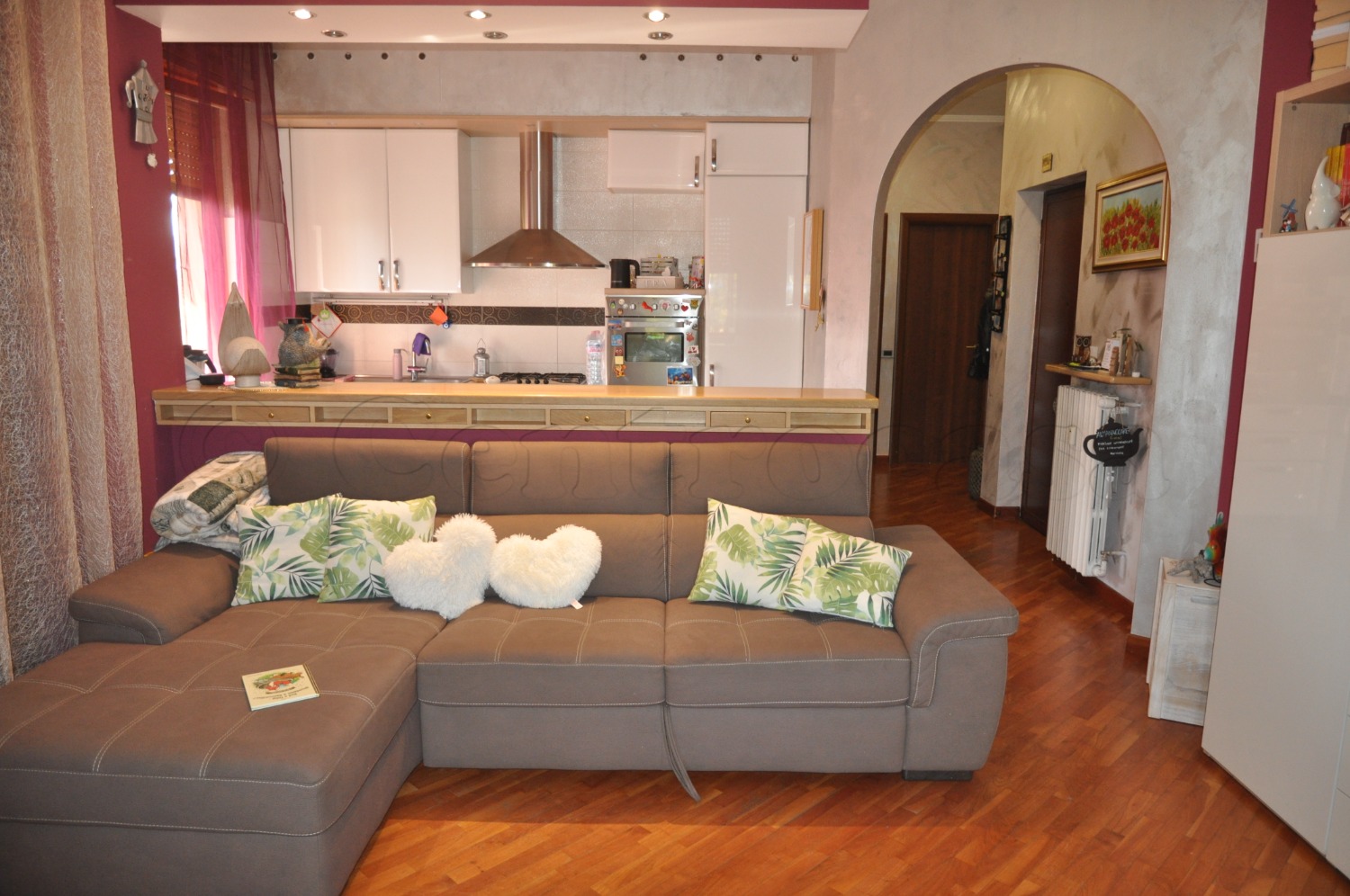 MAGENTA: 3 LOCALI + BOX IN MINIPALAZZINA € 125.000