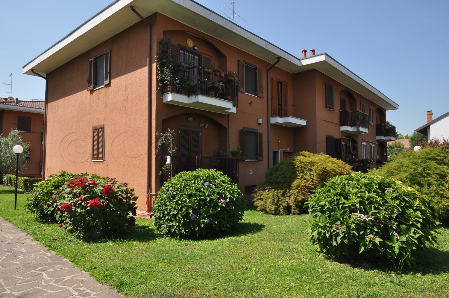 MAGENTA: 3 LOCALI + BOX € 159.000