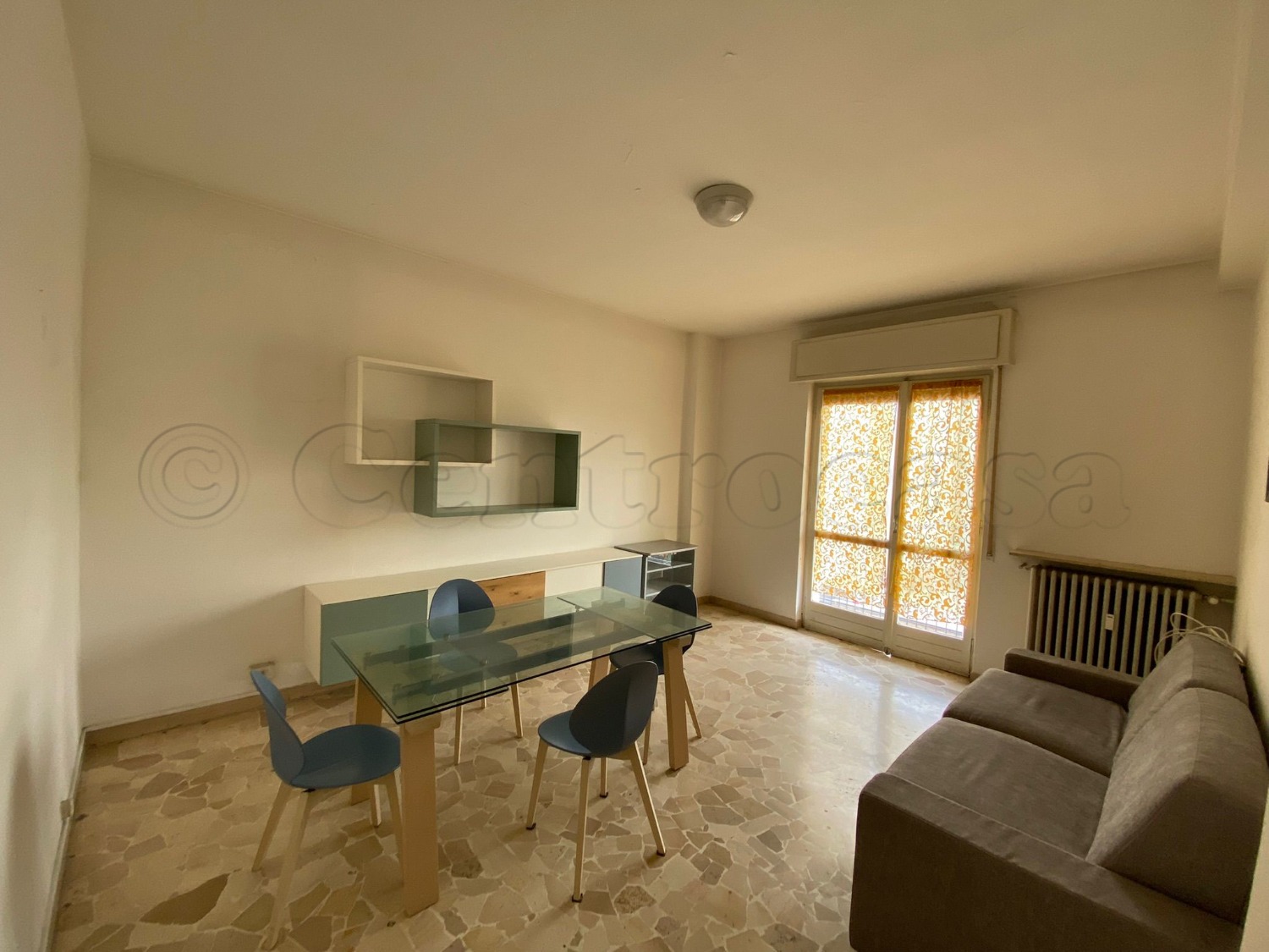 MAGENTA: 2 LOCALI ARREDATO IN CENTRO € 500