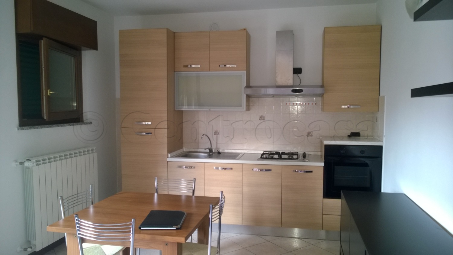 MAGENTA: BILOCALE ARREDATO+BOX DOPPIO € 500