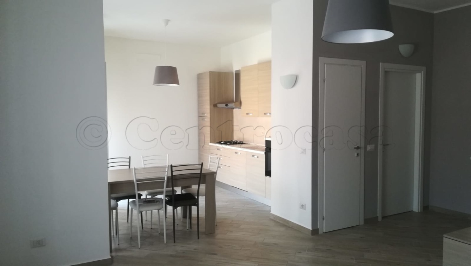 MAGENTA: 3 LOCALI RISTRUTTURATO E ARREDATO+BOX € 700