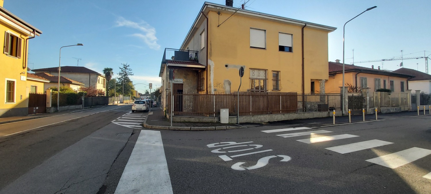 MAGENTA: INDIPENDENTE 3 LOC+ BOX  € 85.000