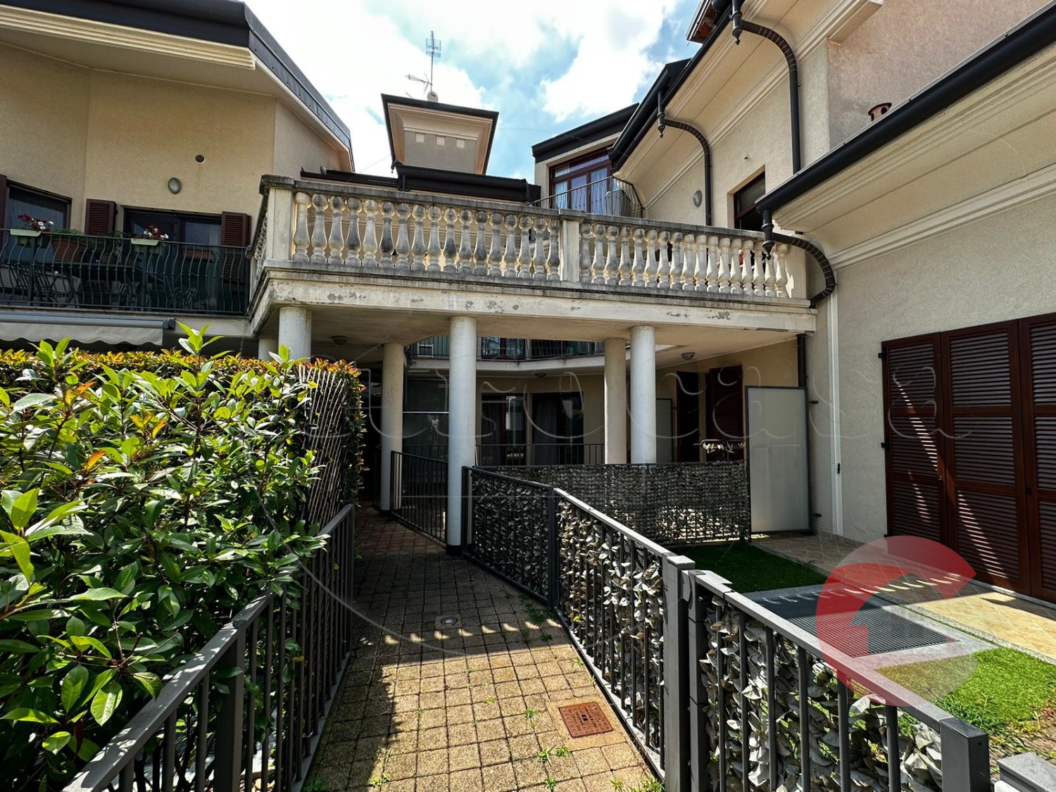 Rif. A2420 MARCALLO BILOCALE CON GIARDINO € 500