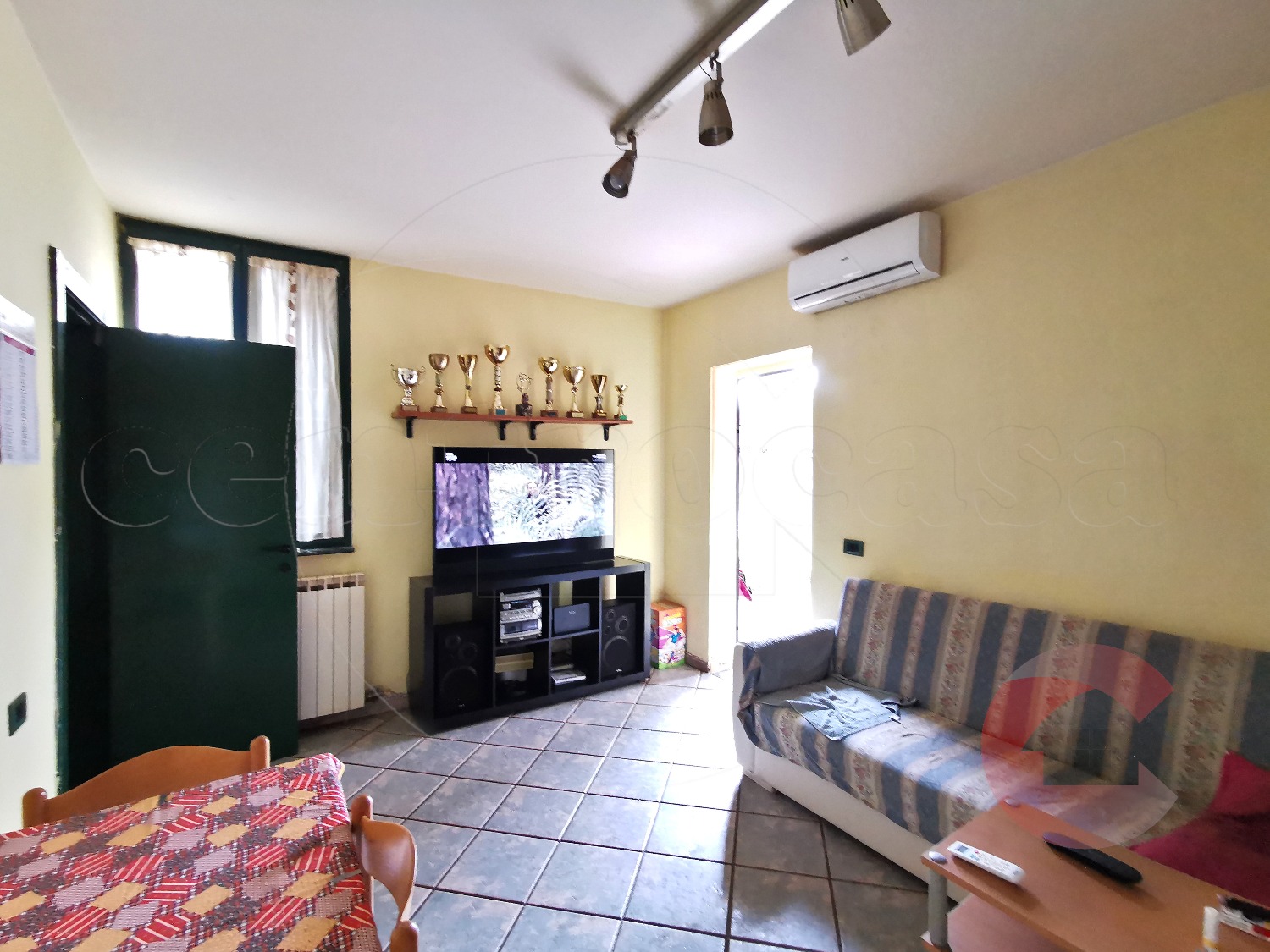 MAGENTA: BILOCALE CON GIARDINO IN CORTE € 85.000