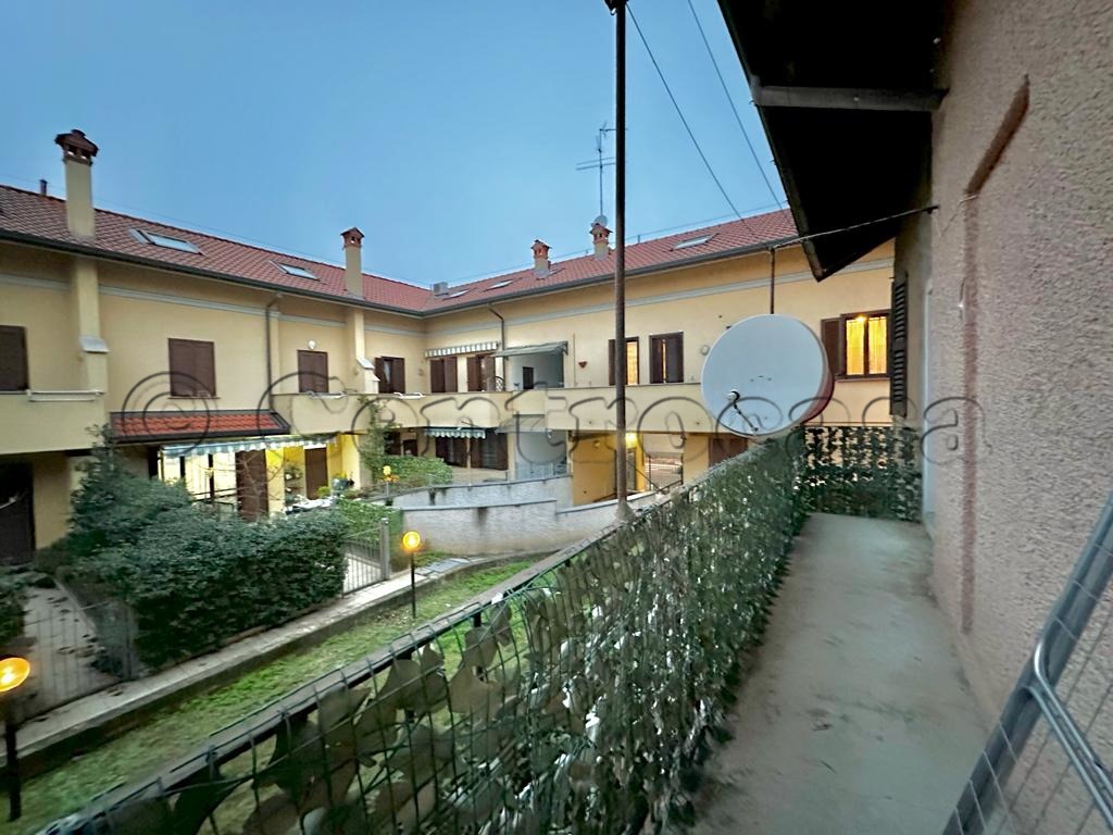 MAGENTA: 2 LOCALI RISTRUTTURATO € 135.000