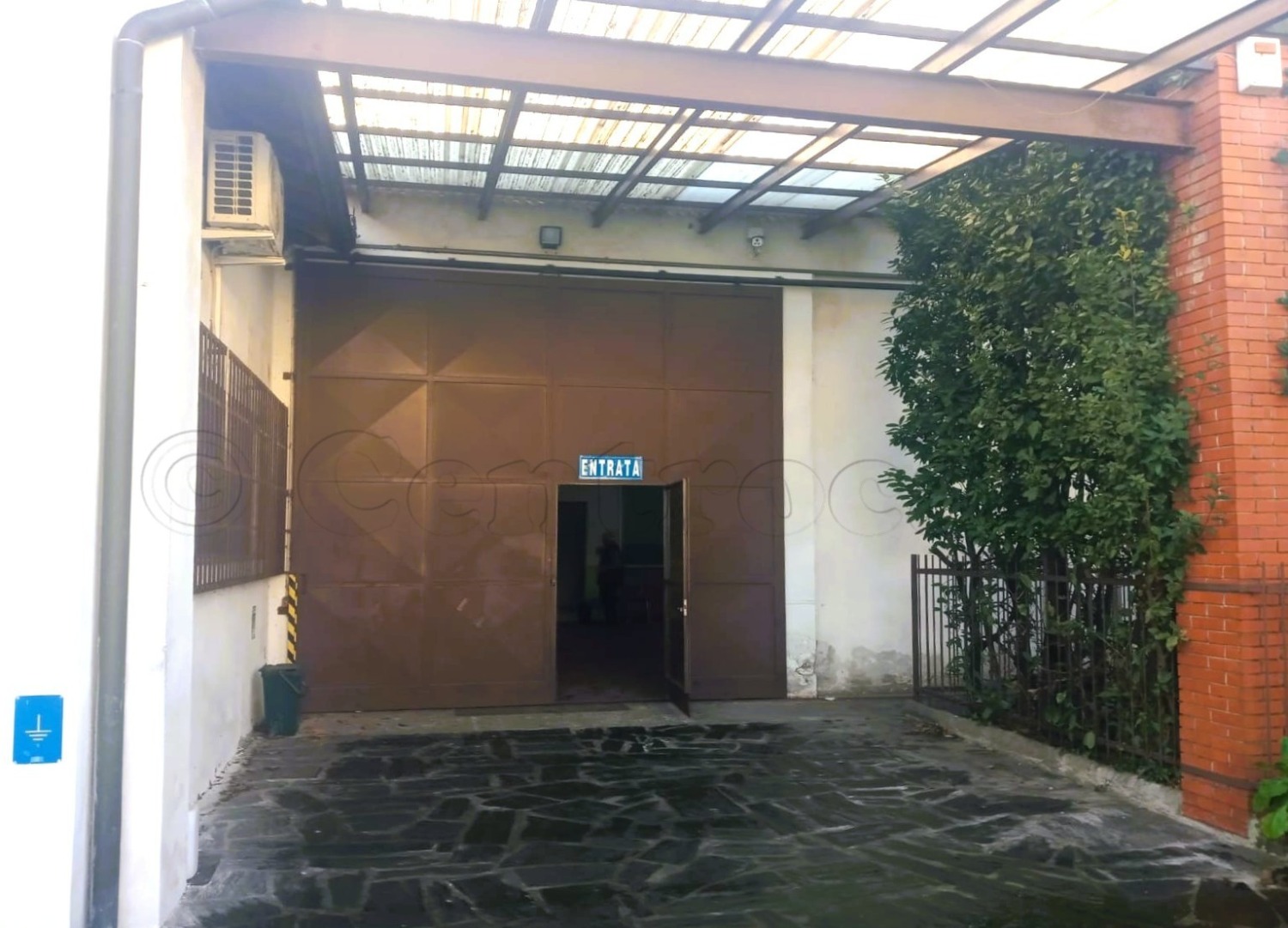 Rif CA101 Magenta: Capannone artigianale 430mq € 1.650