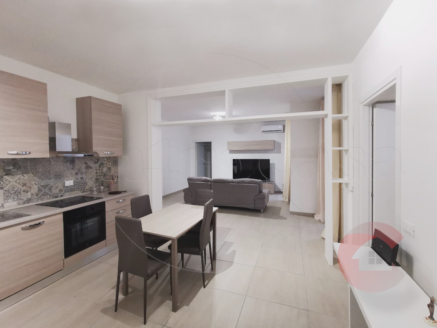 T2276 MAGENTA: 2 LOCALI RISTRUTTURATO € 139.000