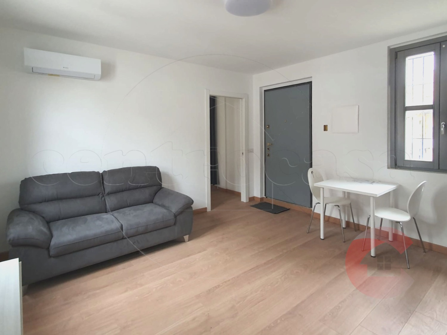 MAGENTA: BILOCALE RISTRUTTURATO E ARREDATO € 600