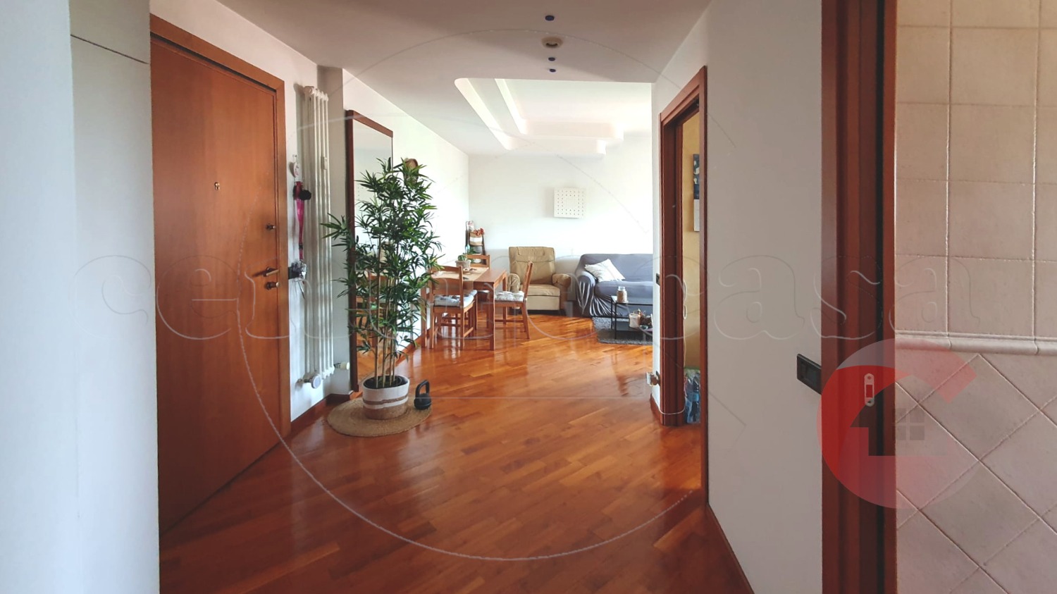 MAGENTA: 2 LOCALI ARREDATO CON BOX € 750