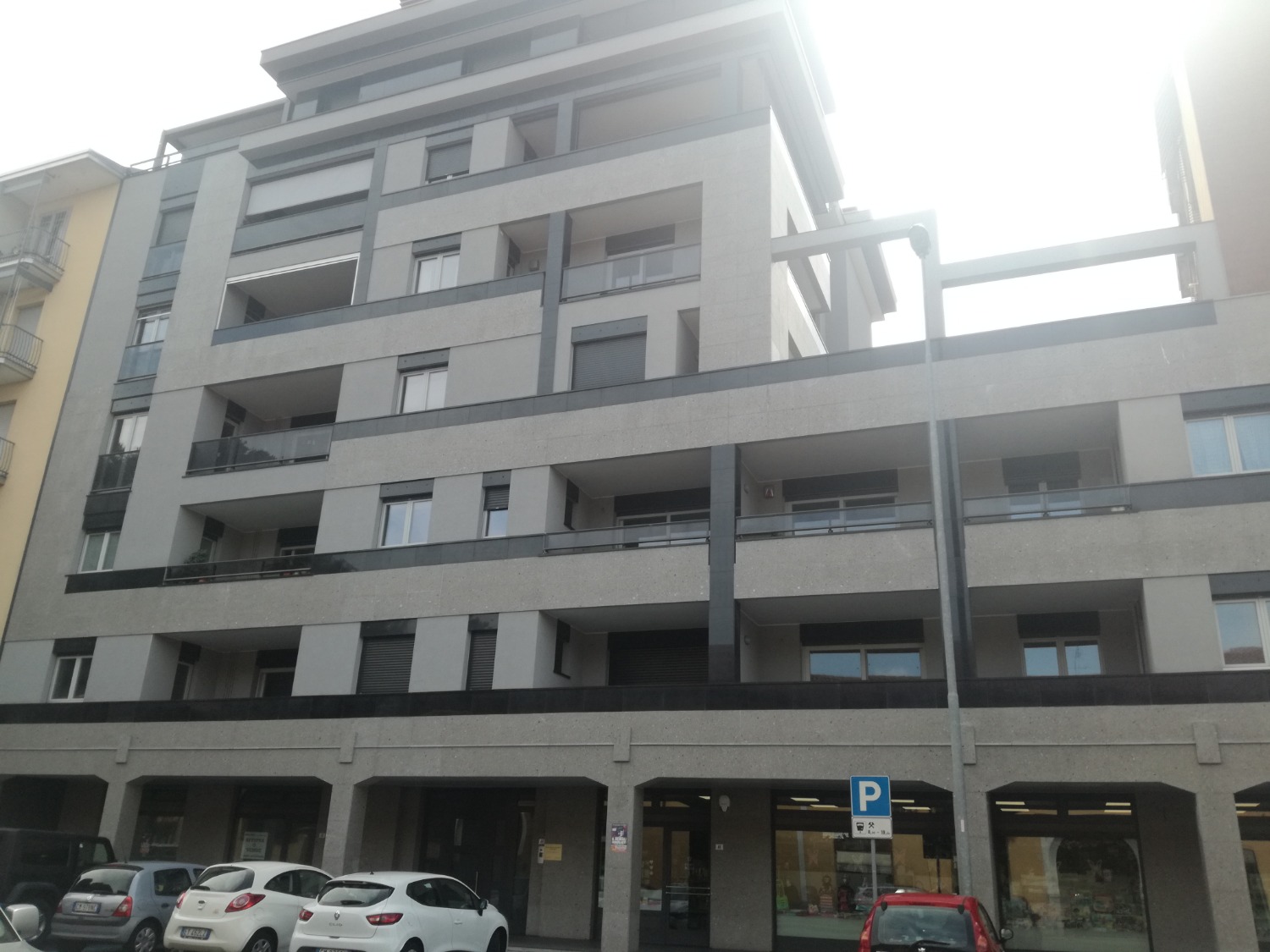 MAGENTA CENTRO RECENTISSIMO BILOCALE ARREDATO+BOX € 700