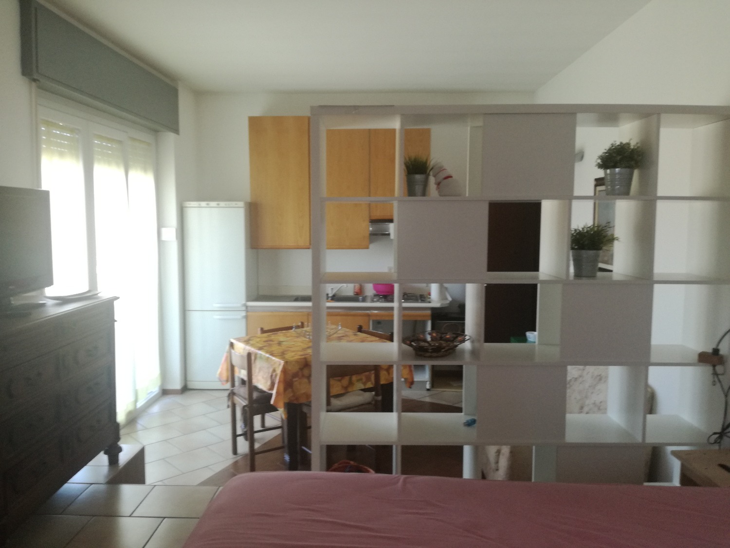 MAGENTA: AD.ZE STAZIONE MONOLOCALE ARREDATO € 550