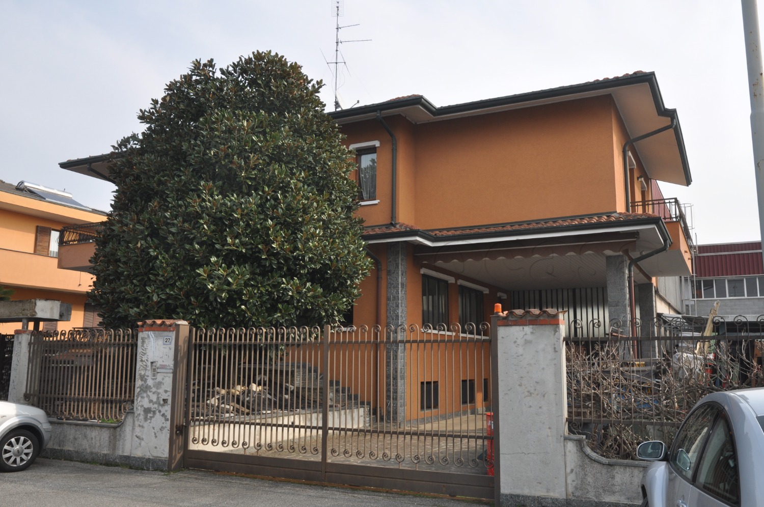 MAGENTA: VILLA SINGOLA CON GIARDINO € 215.000