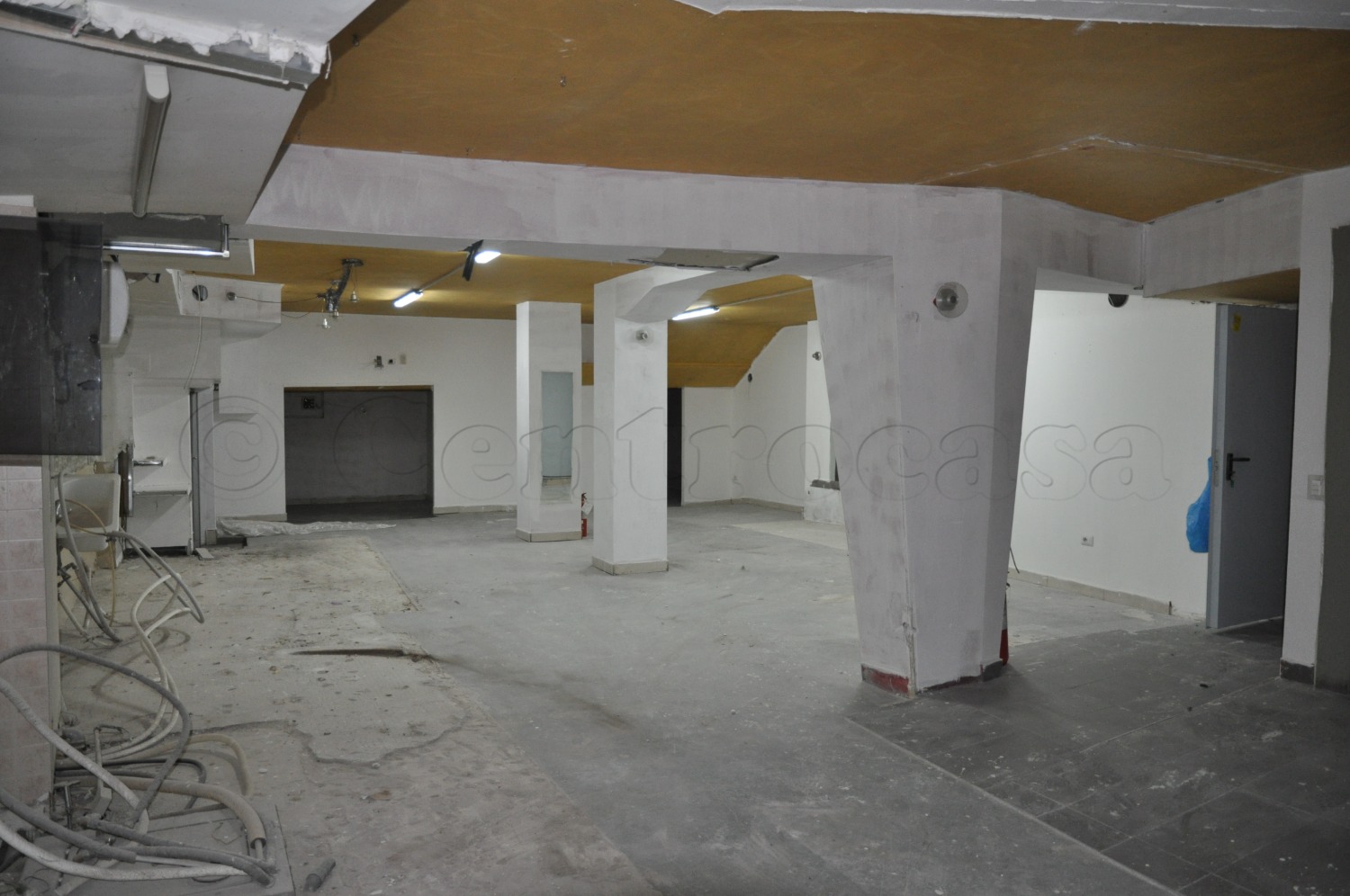 MAGENTA: AD.ZE STAZIONE MAGAZZINO USO DEPOSITO € 600