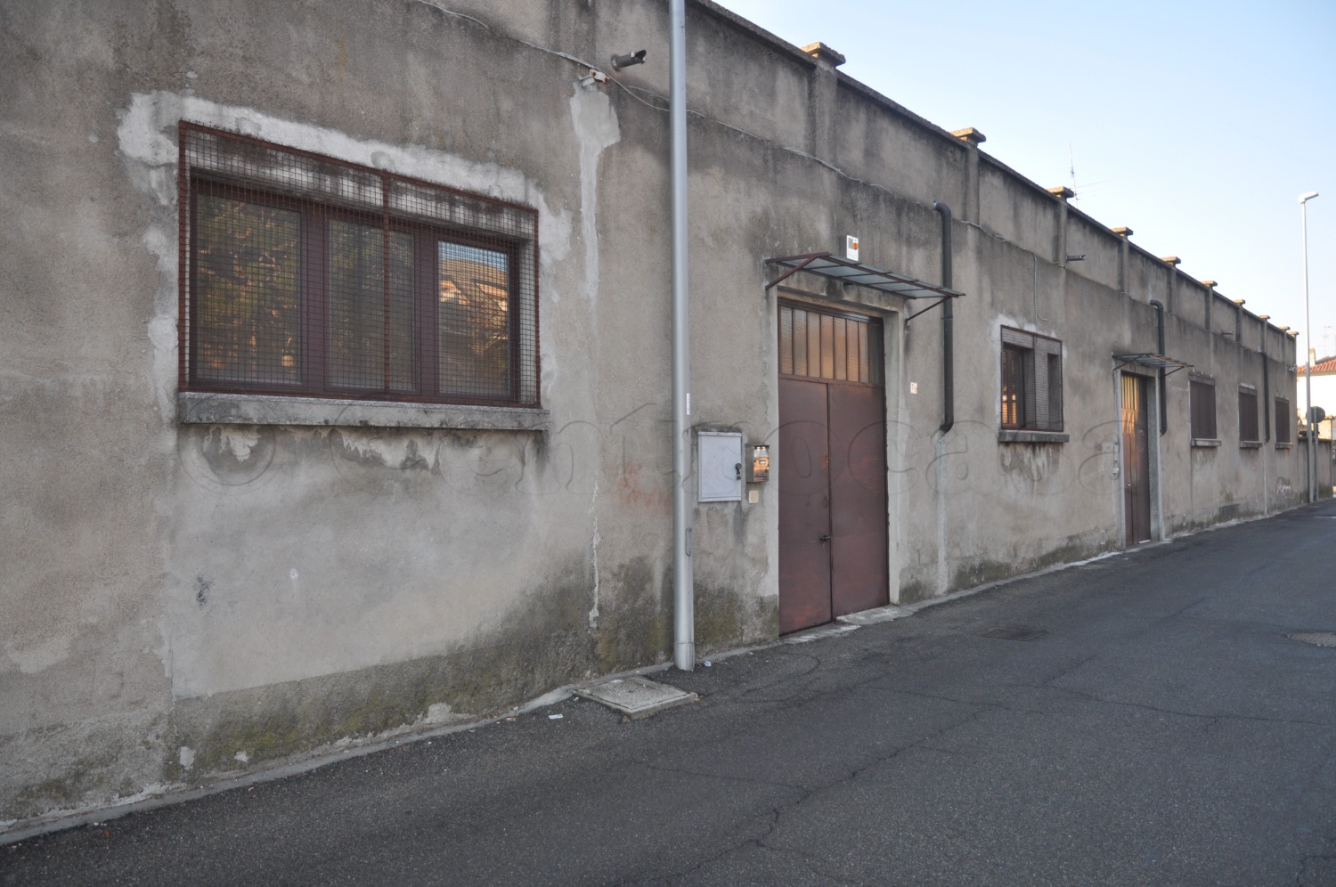 MAGENTA: CAPANNONE/LABORATORIO 110 MQ € 600