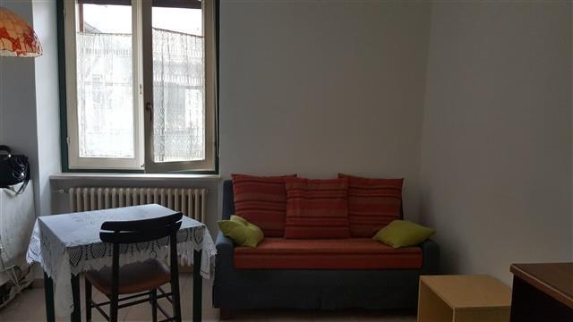 Rif. A103 MAGENTA: MONOLOCALE ARREDATO € 550