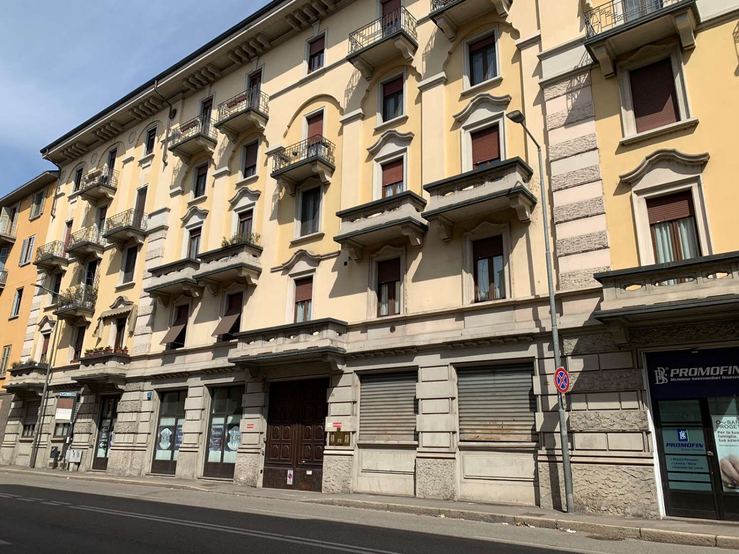 T501 CENTRO - 5LOC+2SERV+BOX+P.AUTO