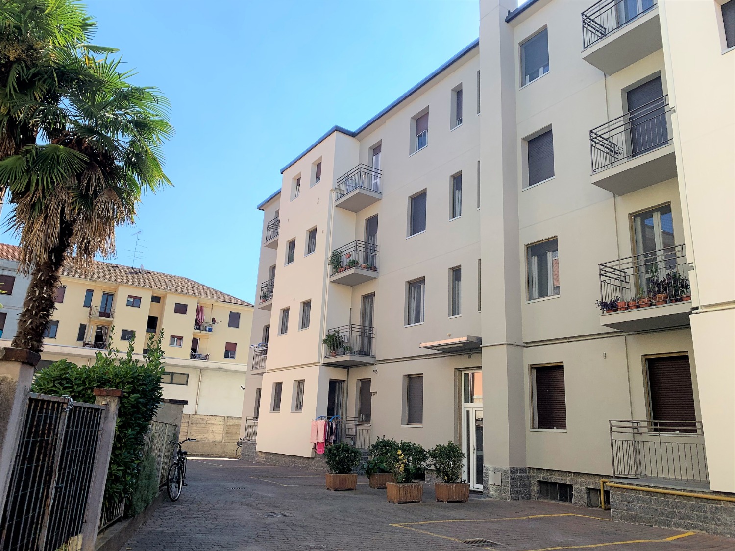 T317 PORTA MORTARA - 3LOCALi+SERVIZI