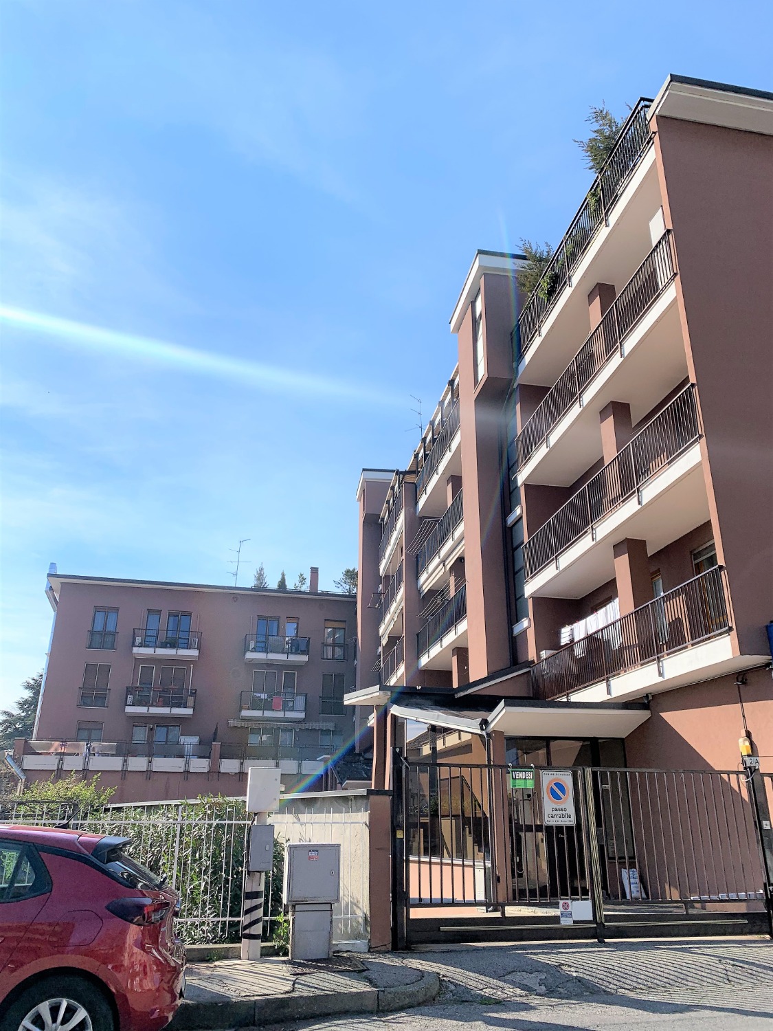 T406 BICOCCA - 4LOCALI+2SERVIZI+BOX