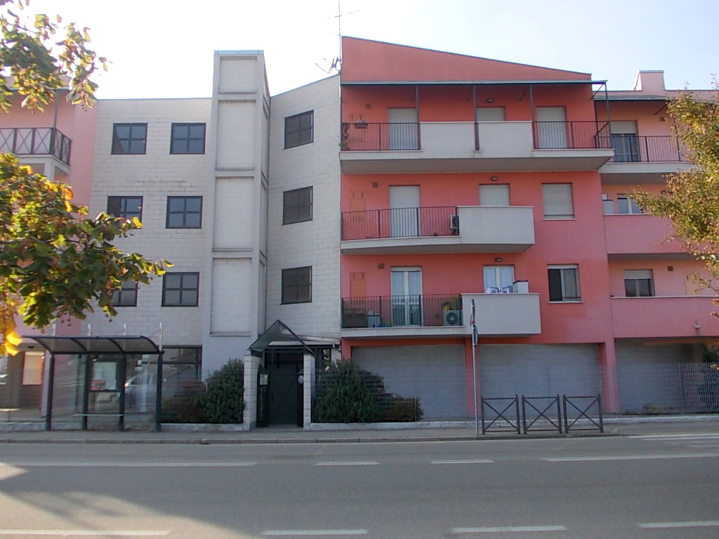 A230 SANT'ANTONIO - BILOCALE+SERVIZI ARREDATO