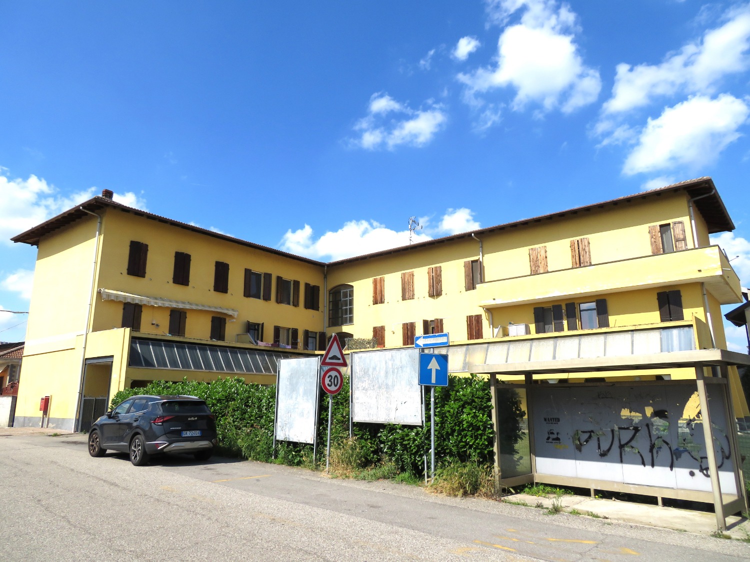 T312 SOZZAGO - 3LOCALI+SERVIZI+BOX