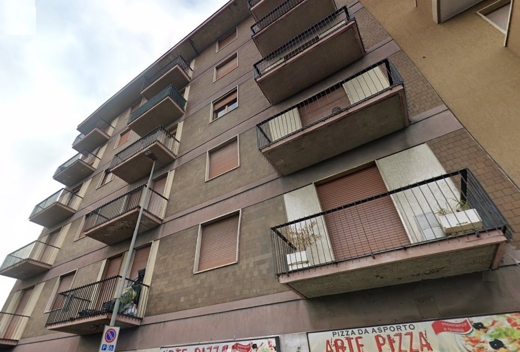 T201 ZONA NORD 2LOCALI + SERVIZI