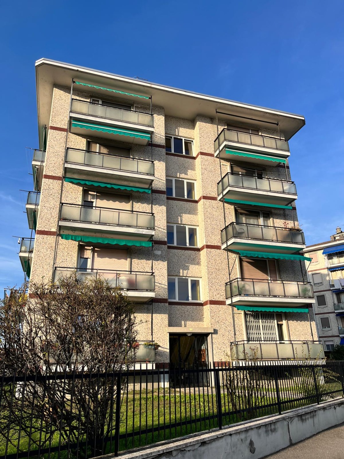 T316 - SANT'ANTONIO - 3LOCALI+SERVIZI+BOX