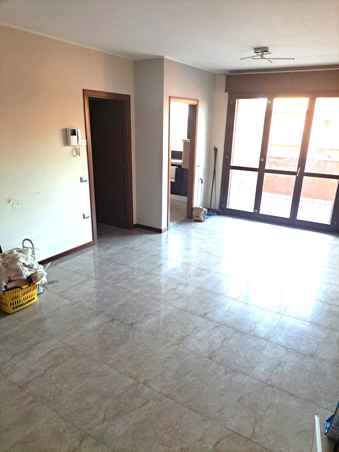 T301 CITTADELLA - 3LOCALI+2SERVIZI+BOX