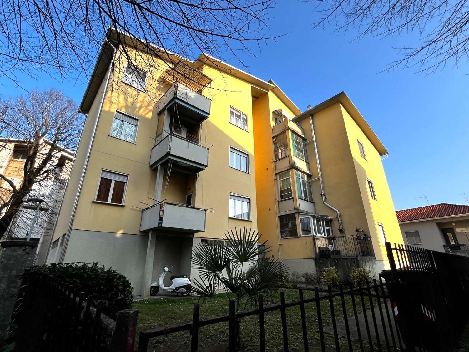 T311 BICOCCA - 3LOCALI+SERVIZI