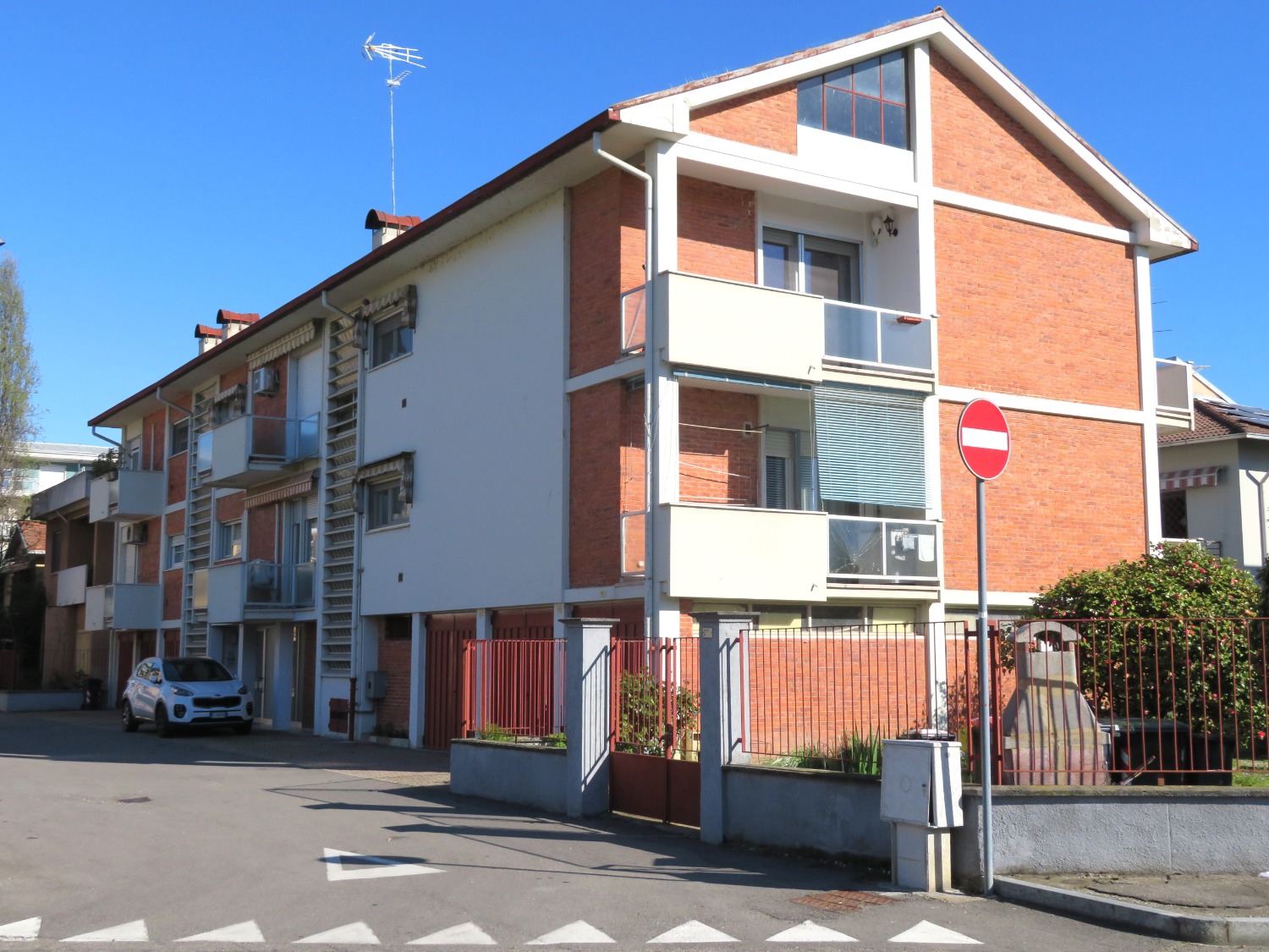 T404 SAN PAOLO - 4LOCALI+SERVIZI+BOX 
