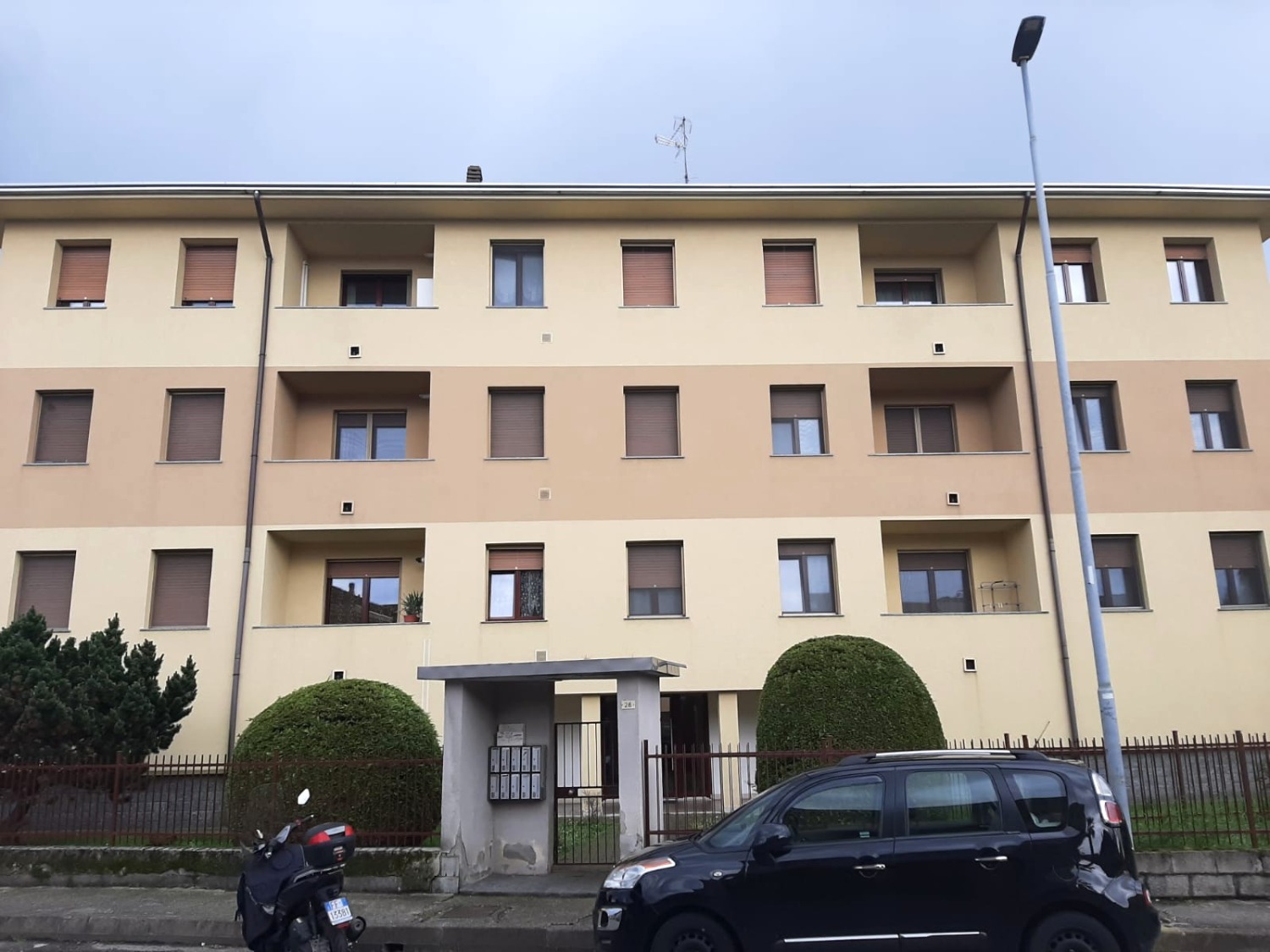 A307 CITTADELLA, 3LOCALI+2SERVIZI VUOTO