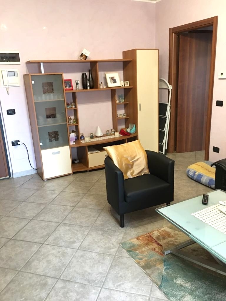 A209 BICOCCA - 2LOCALI+SERVIZI ARREDATO