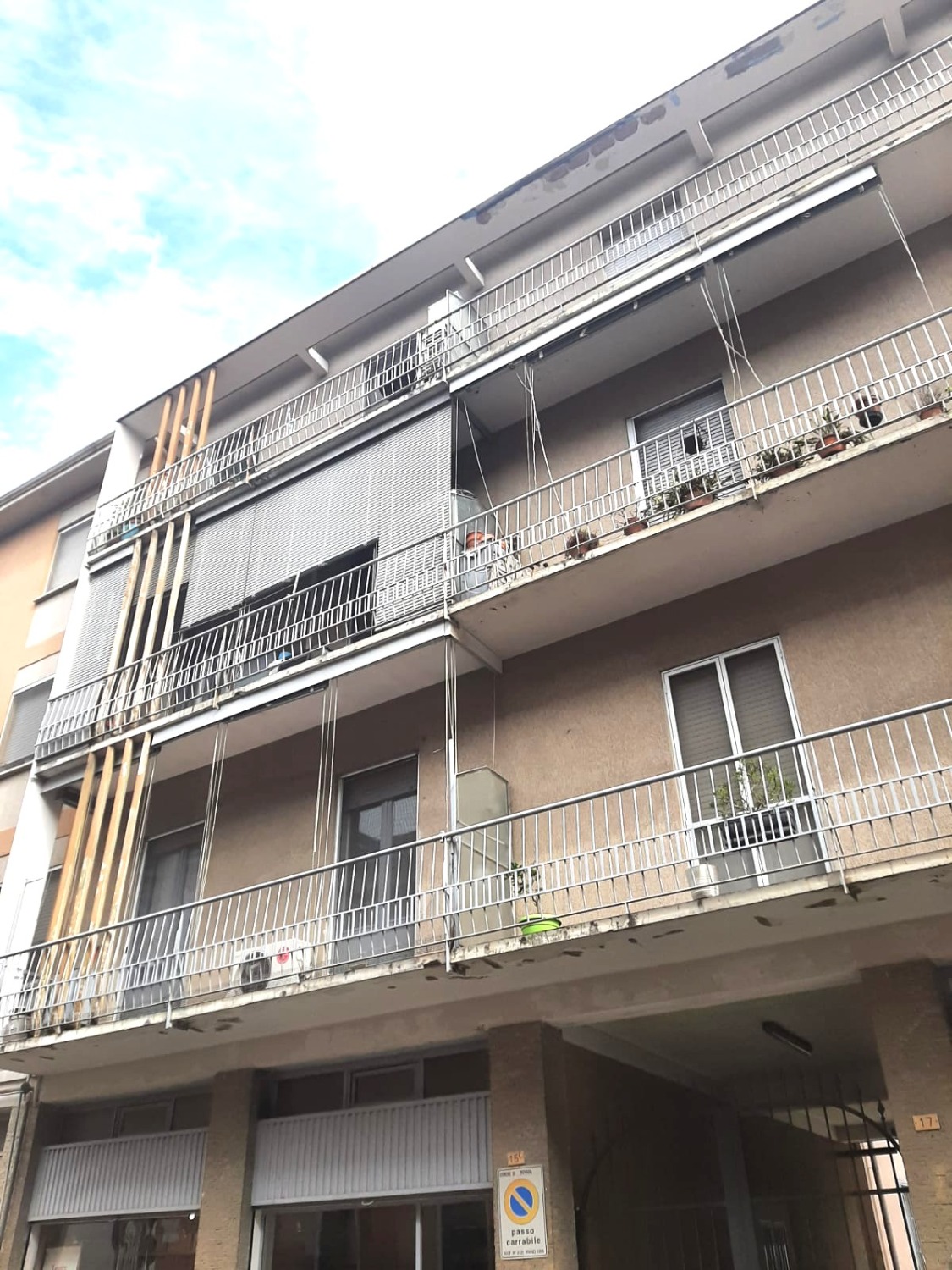 A209 PORTA MORTARA 2LOCALI+SERVIZI ARREDATO