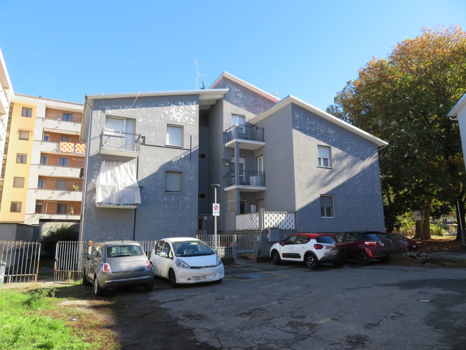 T307 BICOCCA - 3LOCALI+SERVIZI