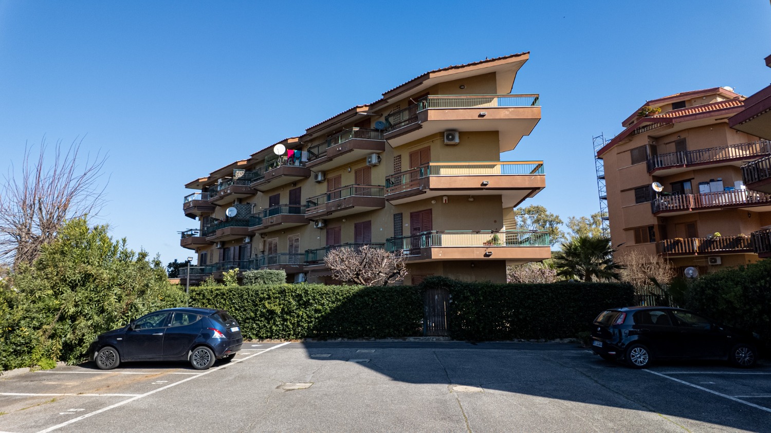 Ladispoli -   3 locali  € 159000 T327