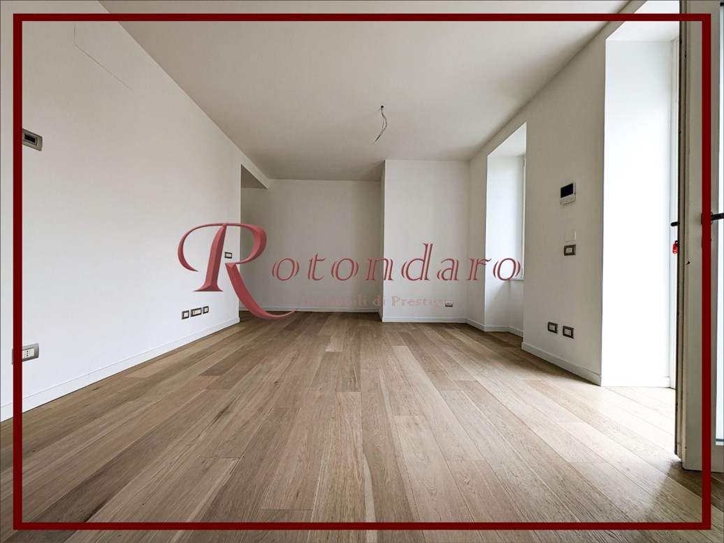 Appartamento in Affitto in Via Andrea Solari Milano