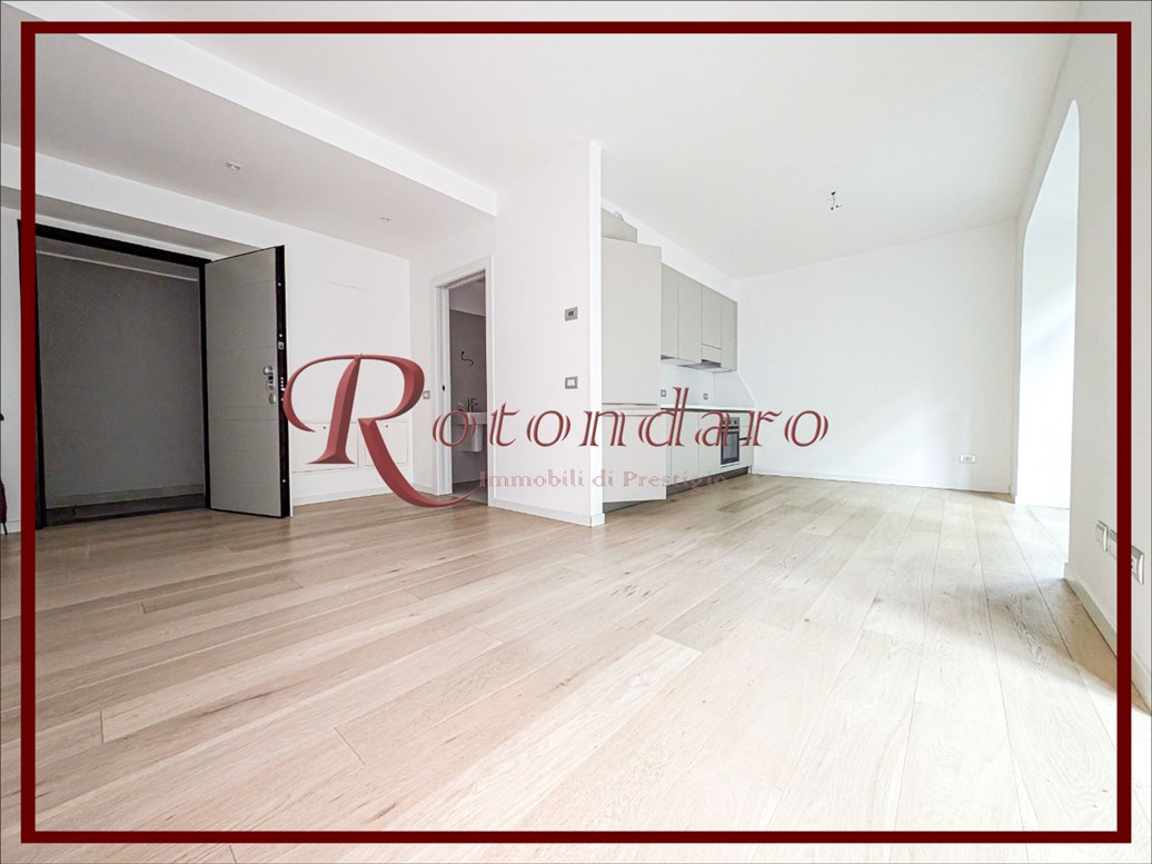 , Via Andrea Solari, Milano