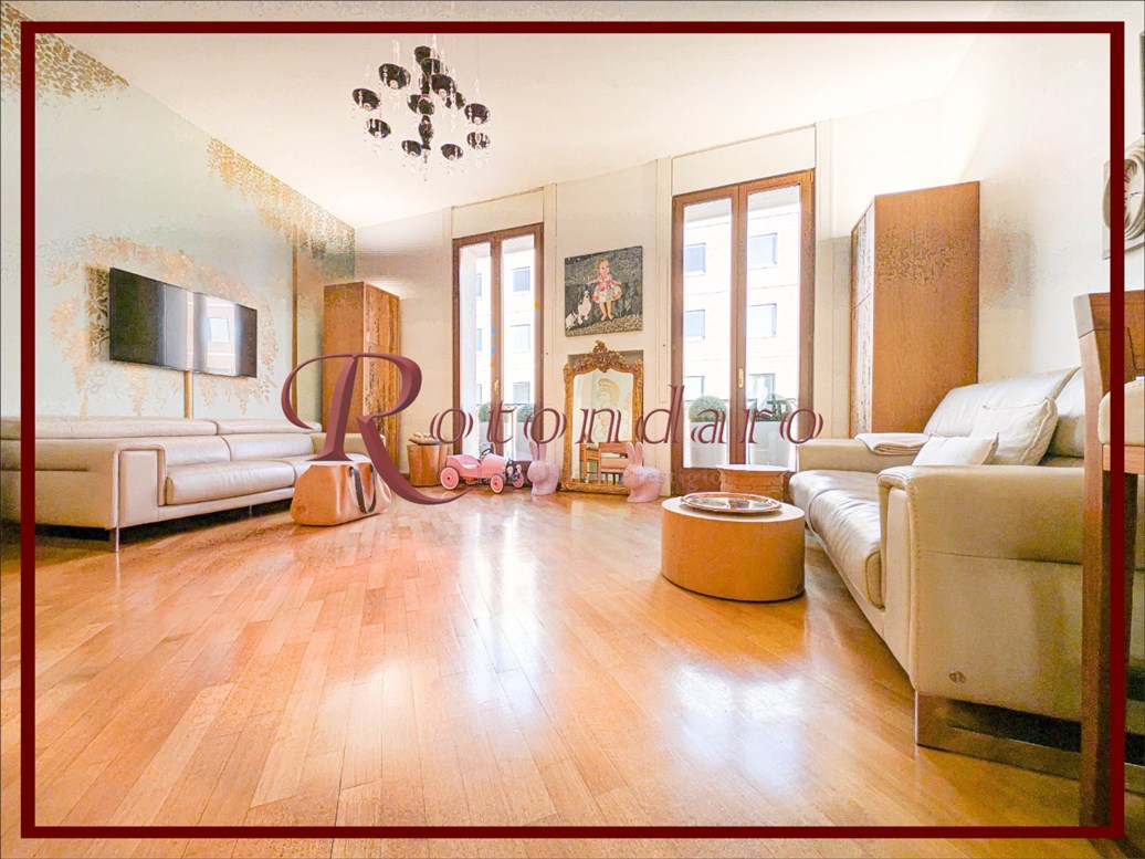 Bocconi, C.so Italia, Ticinese  Appartamento in Vendita