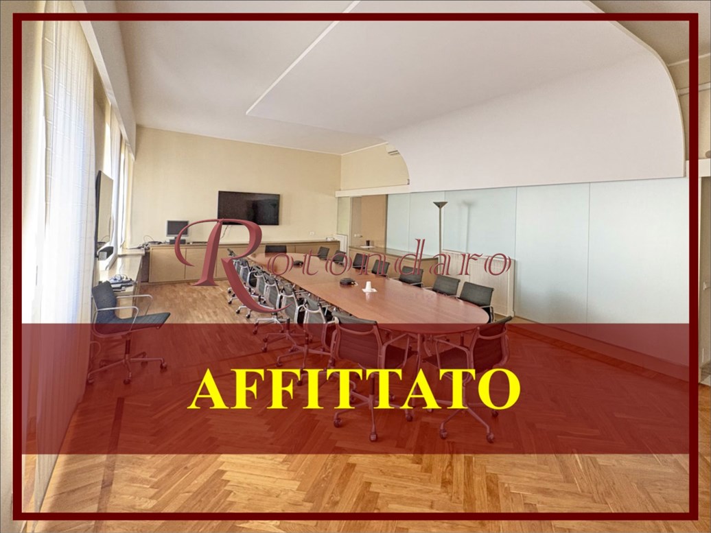 Ufficio in Affitto in Via Gian Battista Bazzoni Milano