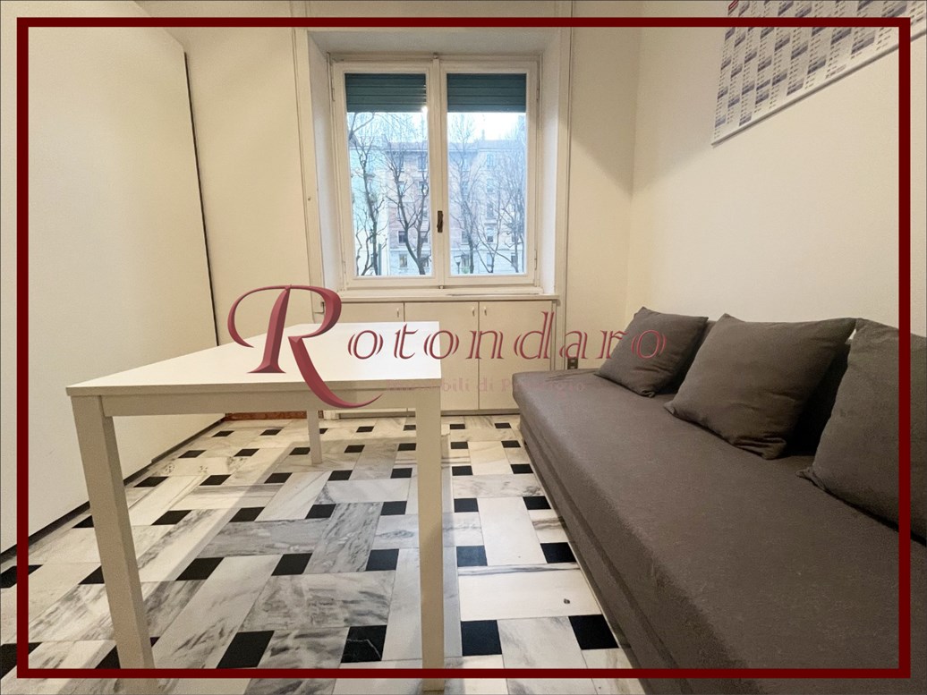 Appartamento in Affitto in Via Giuseppe Dezza Milano