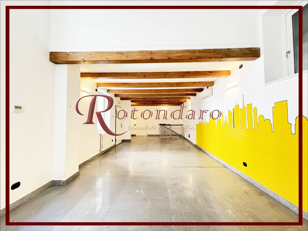 Ufficio in Affitto in Via G. G. Mora Milano