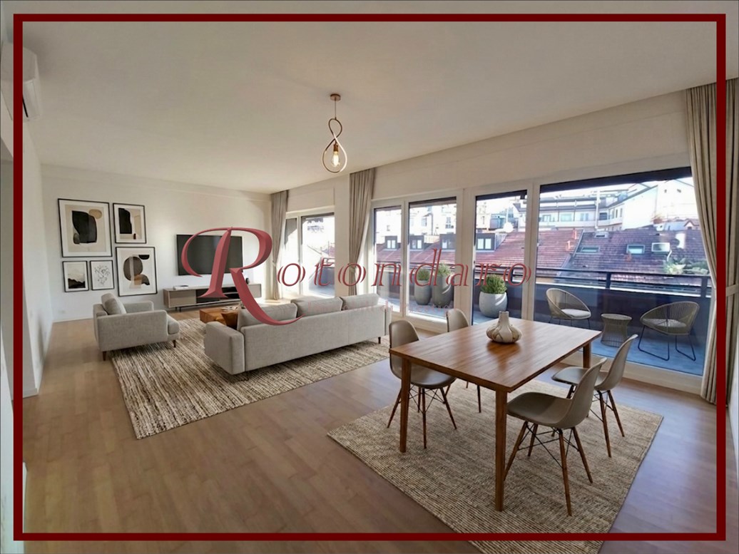 Appartamento in Affitto in Via G. Leopardi Milano