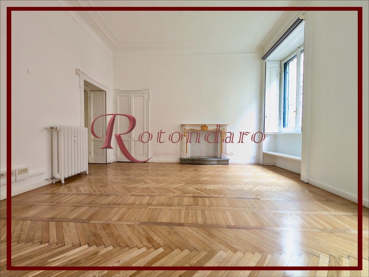 Centro Storico  Ufficio in Affitto