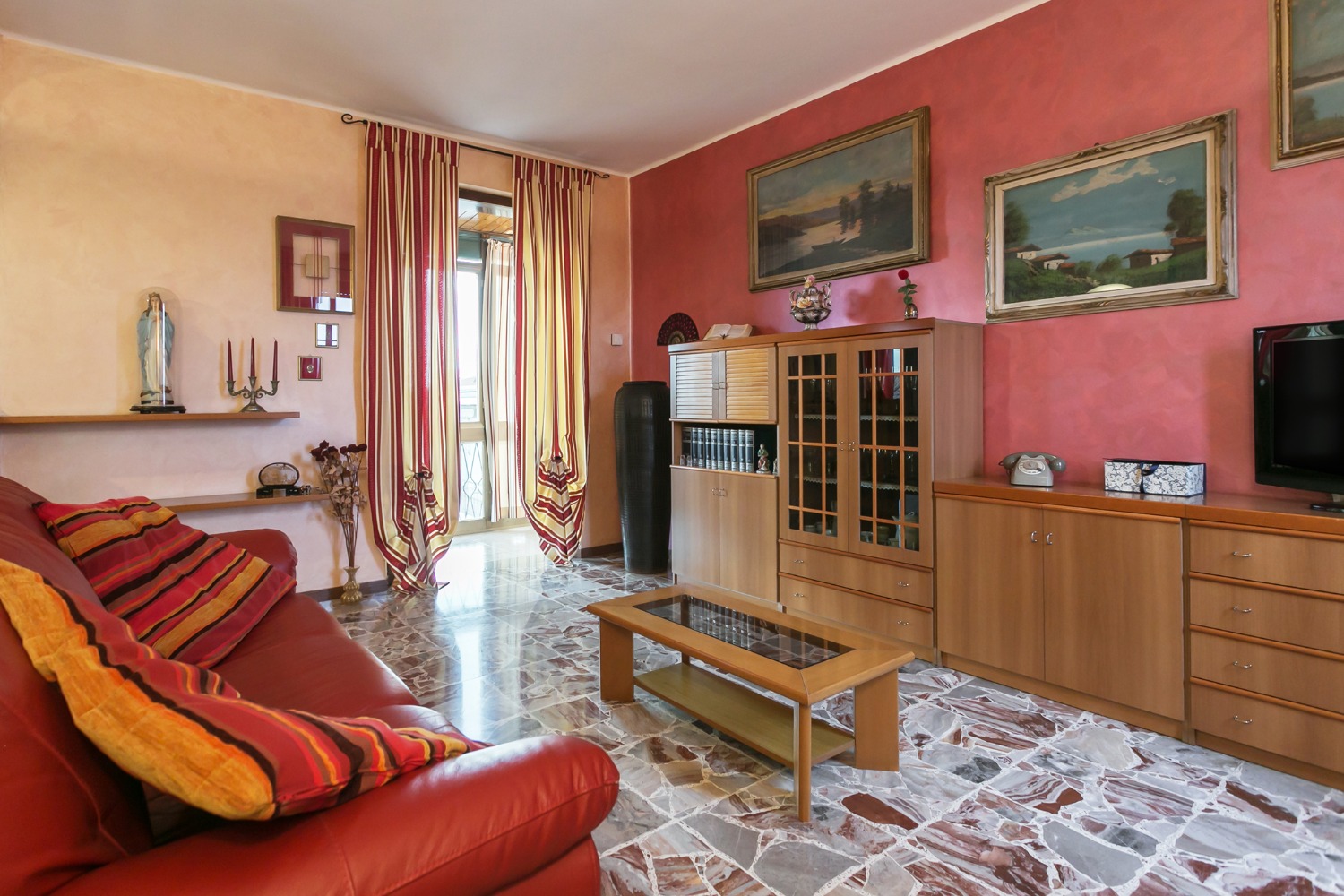 Valore + Appartamenti, ville e case indipendenti in vendita e affitto