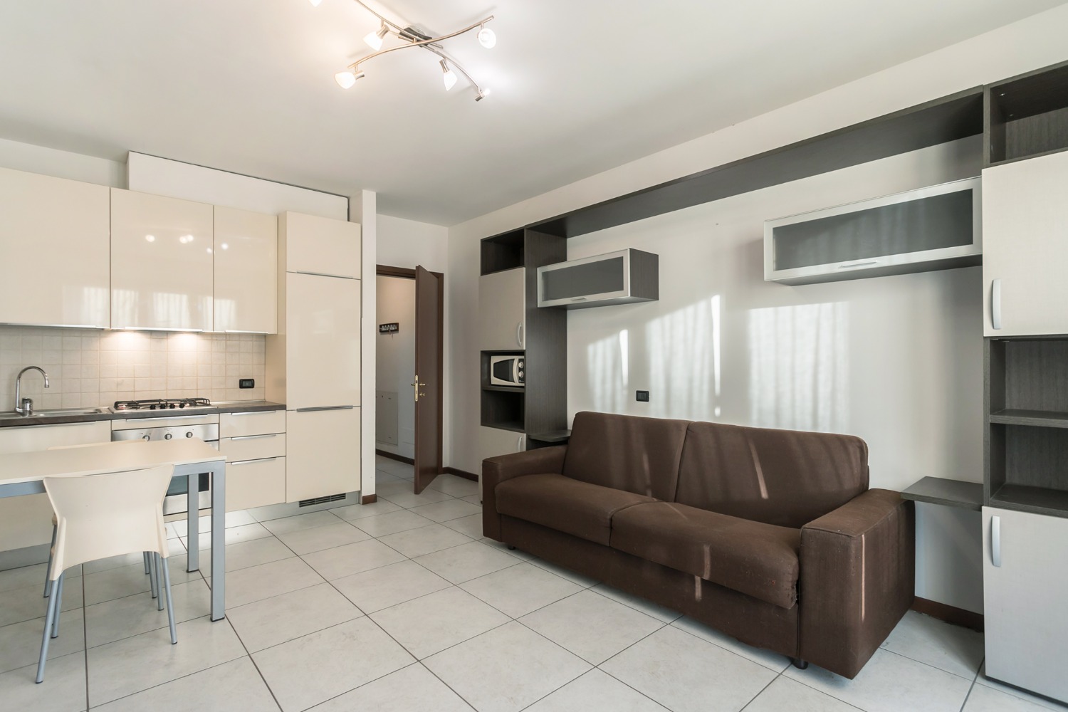 Valore + Appartamenti, ville e case indipendenti in vendita e affitto