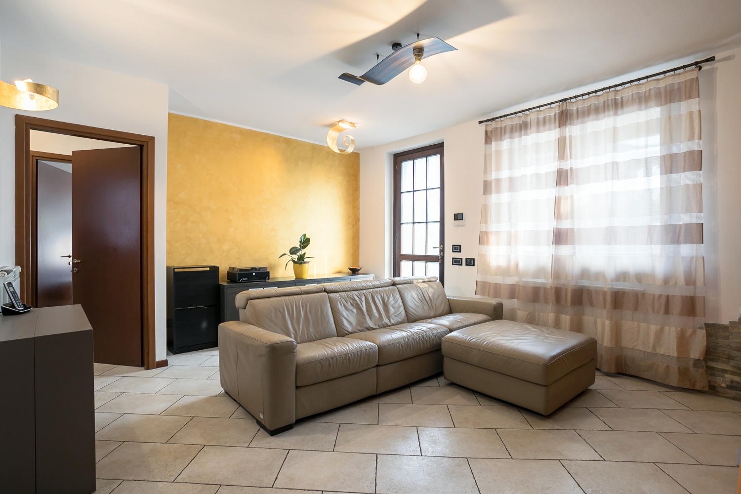 Valore + Appartamenti, ville e case indipendenti in vendita e affitto