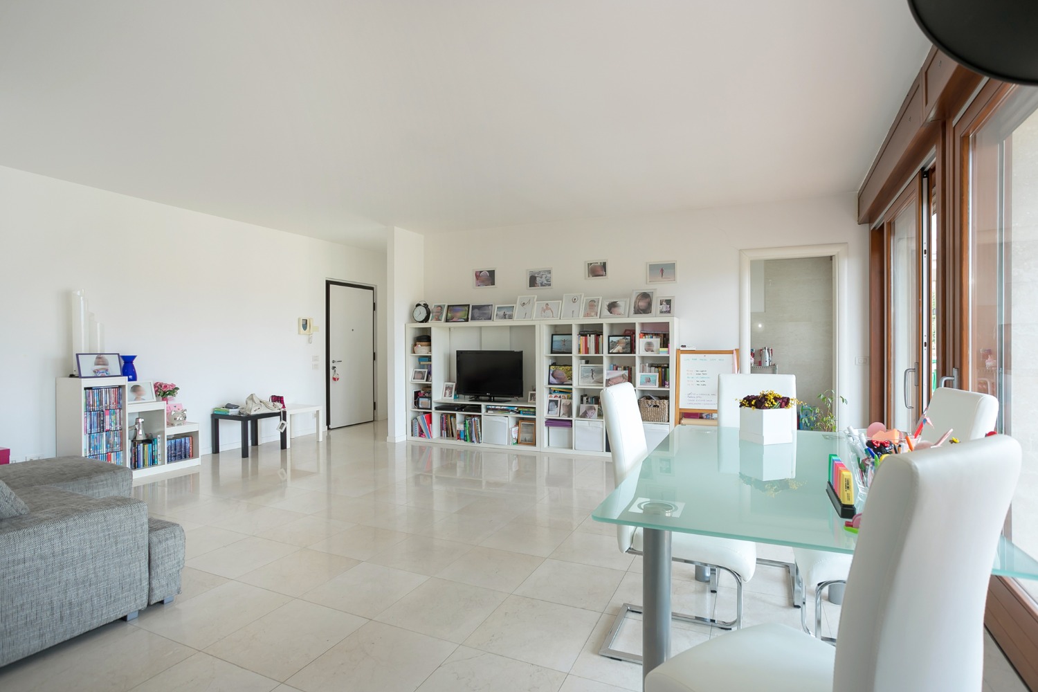 Valore + Appartamenti, ville e case indipendenti in vendita e affitto