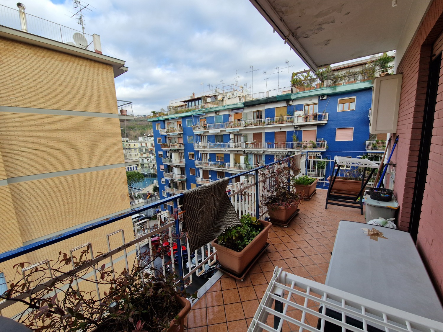 Vomero Arenella appartamento 110 mq con posto auto
