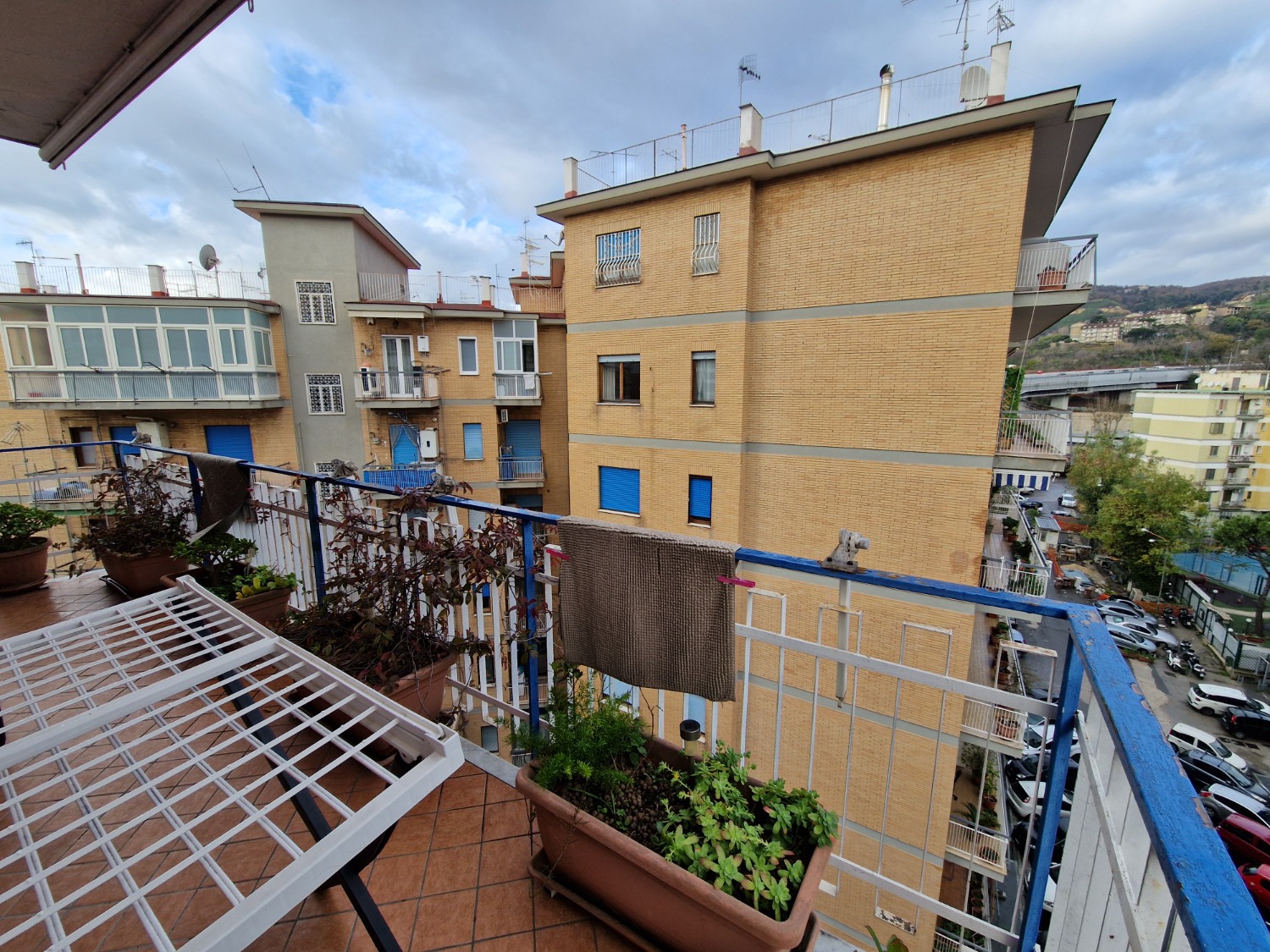 Vomero Arenella appartamento 110 mq con posto auto